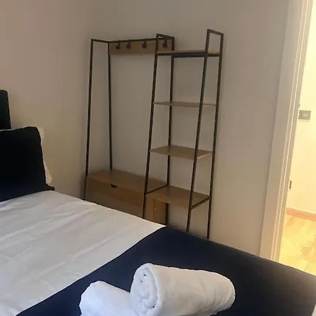 Coqueto Cerca Del Casco Viejo Con Garaje Gratis Бильбао