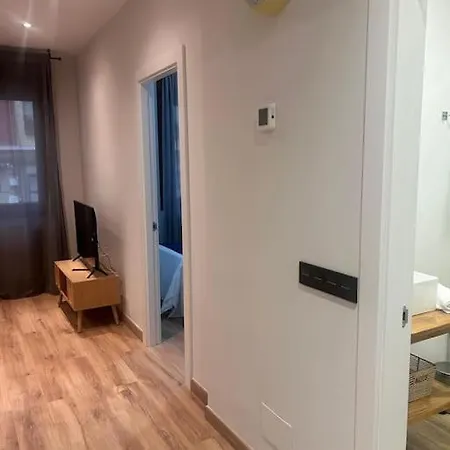 Coqueto Cerca Del Casco Viejo Con Garaje Gratis 아파트