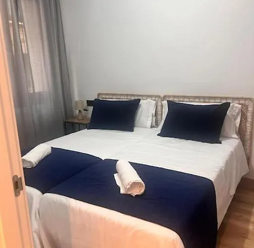 Coqueto Cerca Del Casco Viejo Con Garaje Gratis *