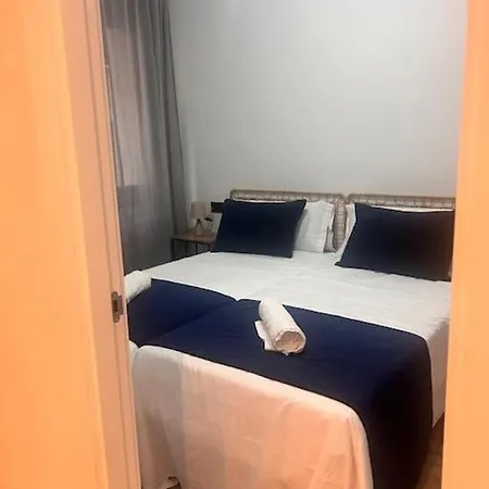 Coqueto Cerca Del Casco Viejo Con Garaje Gratis Апартаменти